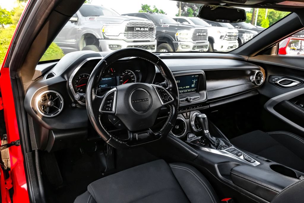 Used 2018 Chevrolet Camaro LT RWD image 10