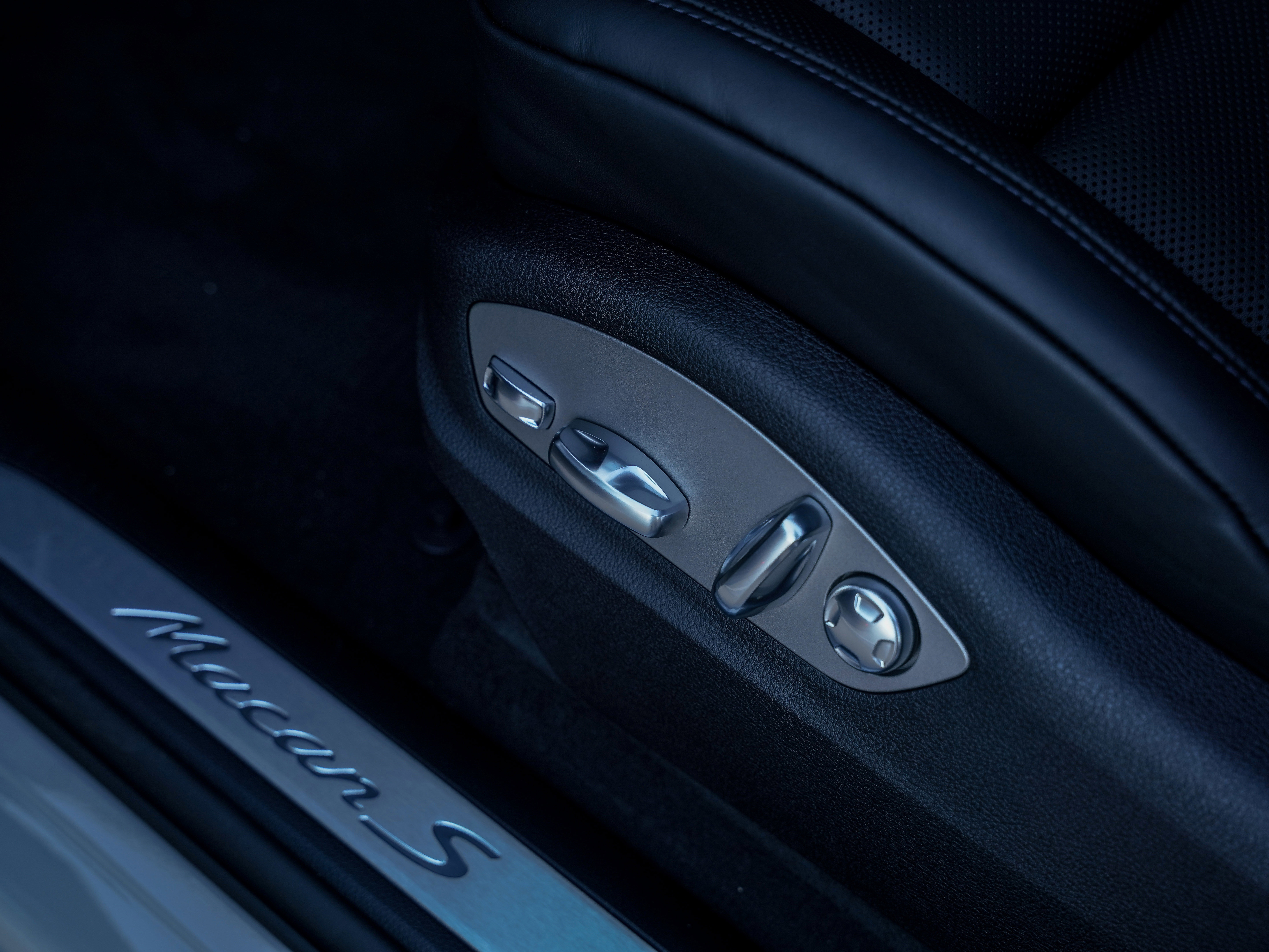 New 2026 Porsche Macan S image 17