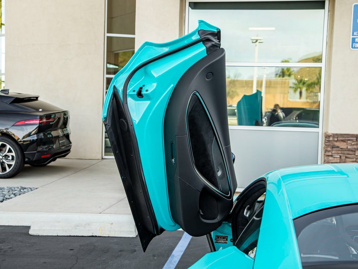 New 2025 McLaren Artura image 11