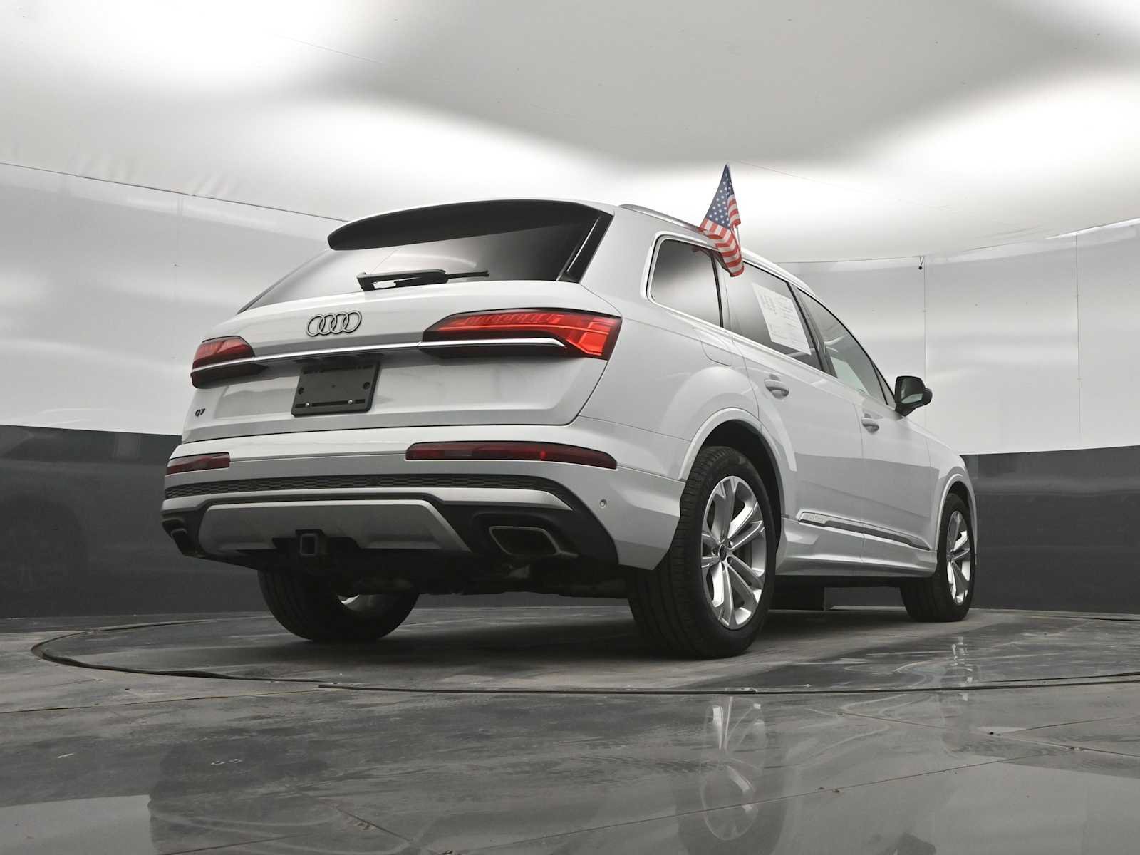 Used 2025 Audi Q7 3.0T Prestige w/ Prestige Package AWD/4WD image 35