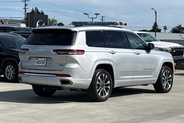 Used 2024 Jeep Grand Cherokee L Overland w/ Trailer Tow Package AWD/4WD image 3