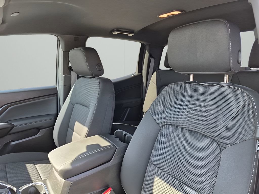 Used 2024 GMC Canyon Elevation image 30