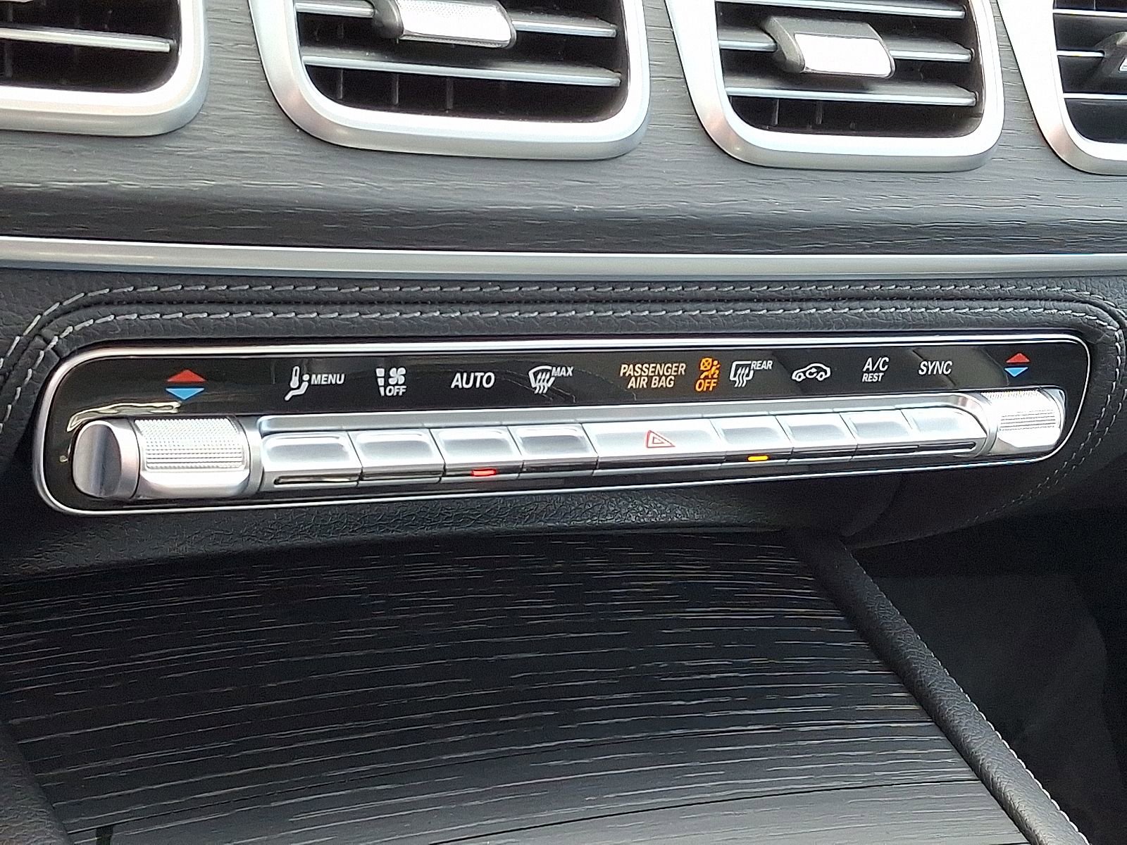 Certified 2025 Mercedes-Benz GLS 450 4MATIC image 16