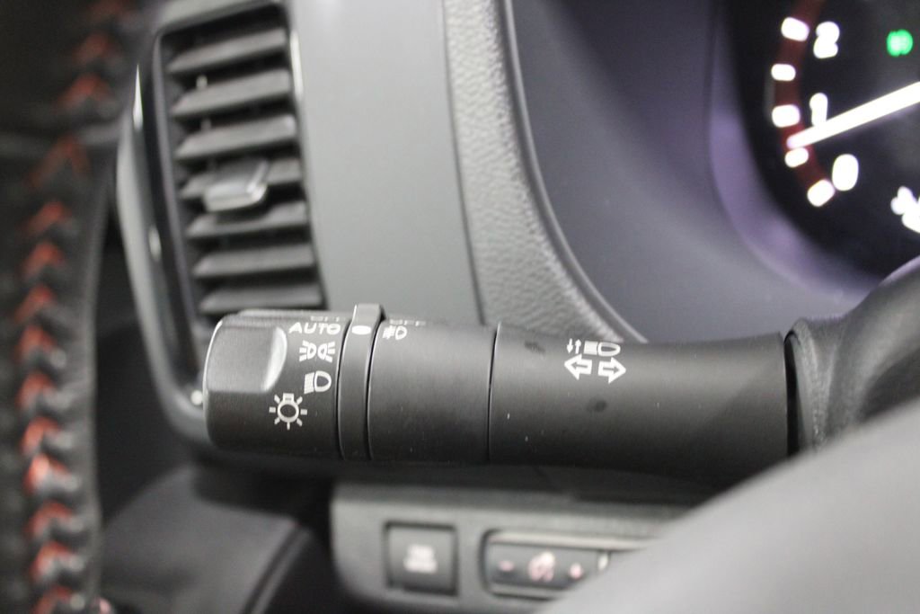 Used 2024 Nissan Frontier PRO-4X w/ Pro Convenience Package image 38