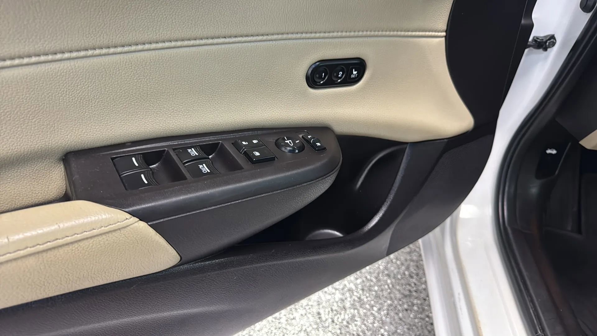 Used 2016 Acura ILX FWD image 23