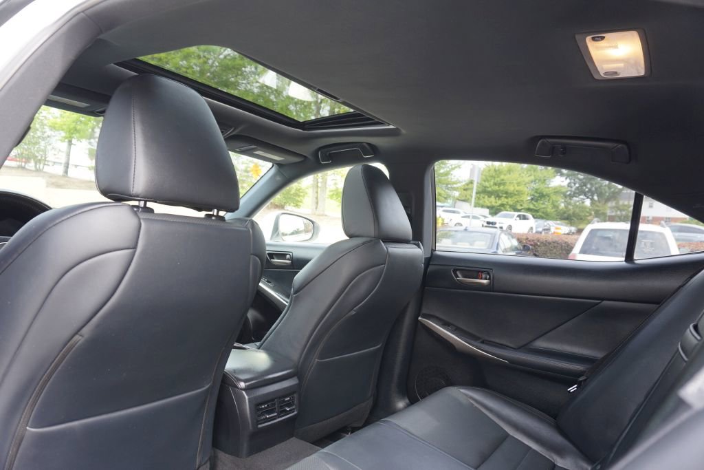 Used 2019 Lexus IS 300 F Sport w/ F Sport Package RWD image 20