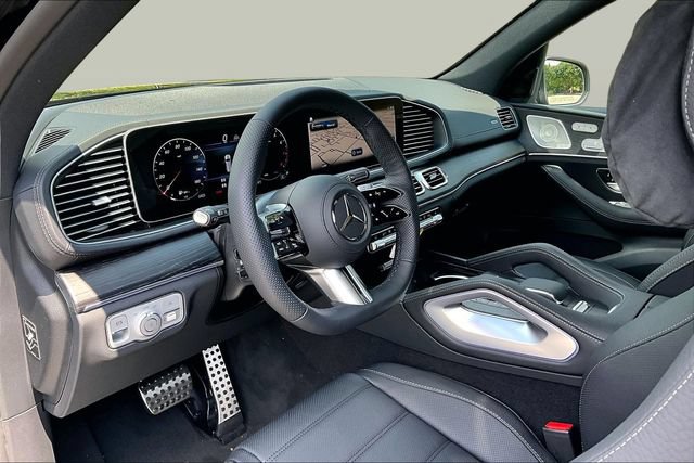 New 2026 Mercedes-Benz GLS 580 4MATIC image 8