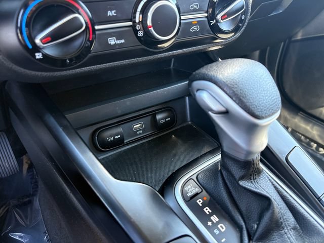 Used 2024 Kia Soul LX w/ Option Group 015 FWD image 22