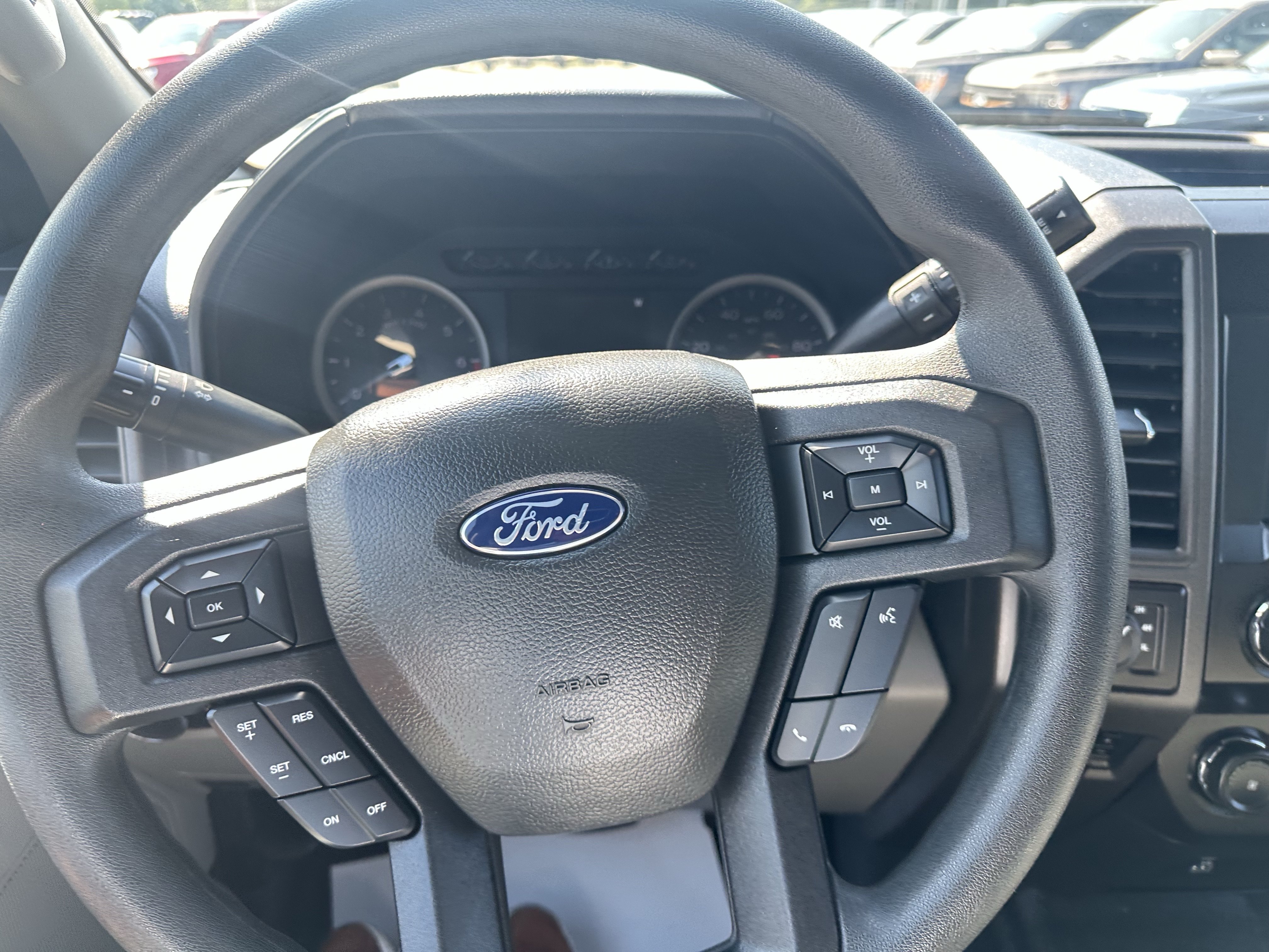 Used 2022 Ford F350 XL w/ STX Appearance Package AWD/4WD image 14