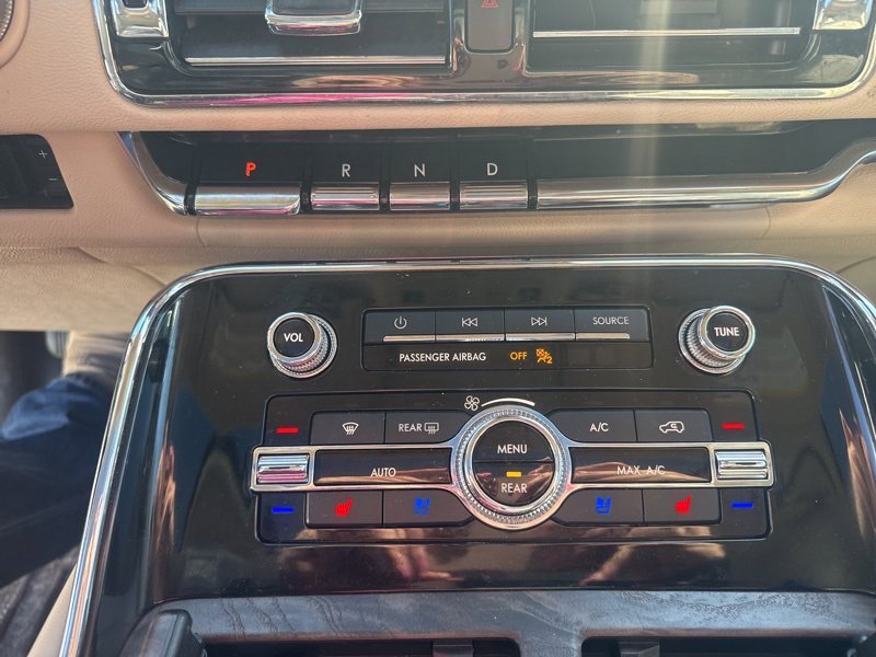 Used 2021 Lincoln Navigator Reserve w/ Luxury Package image 42