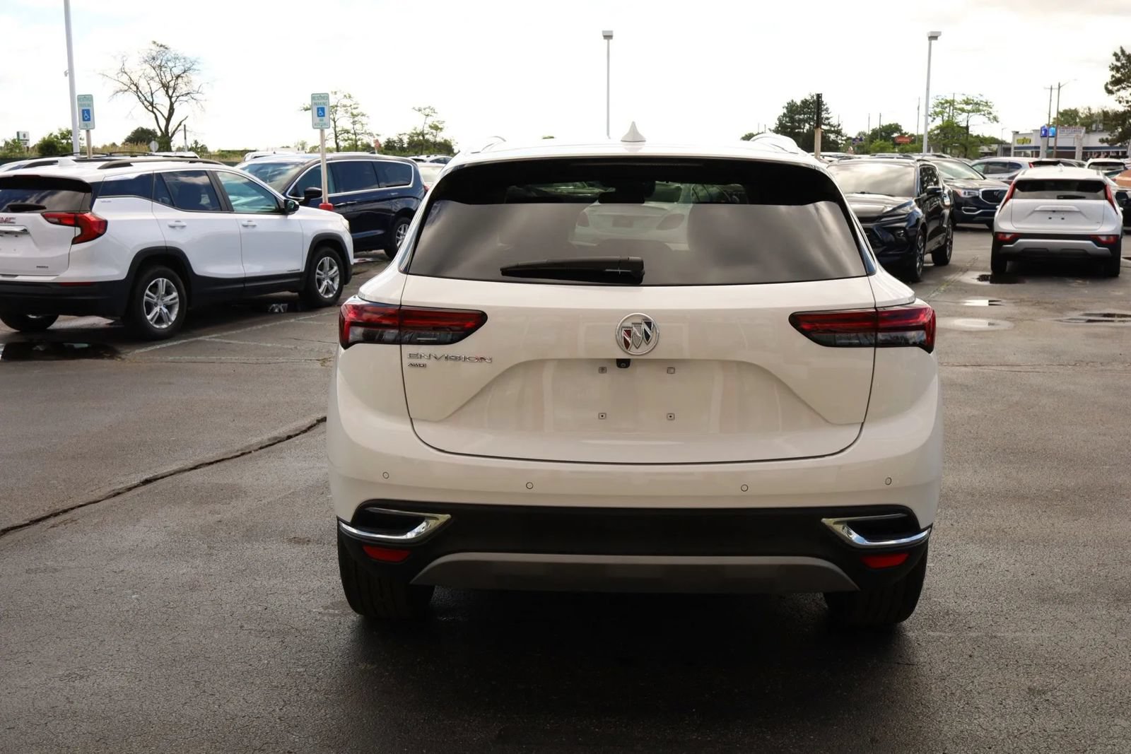 Used 2023 Buick Envision Essence AWD/4WD image 6