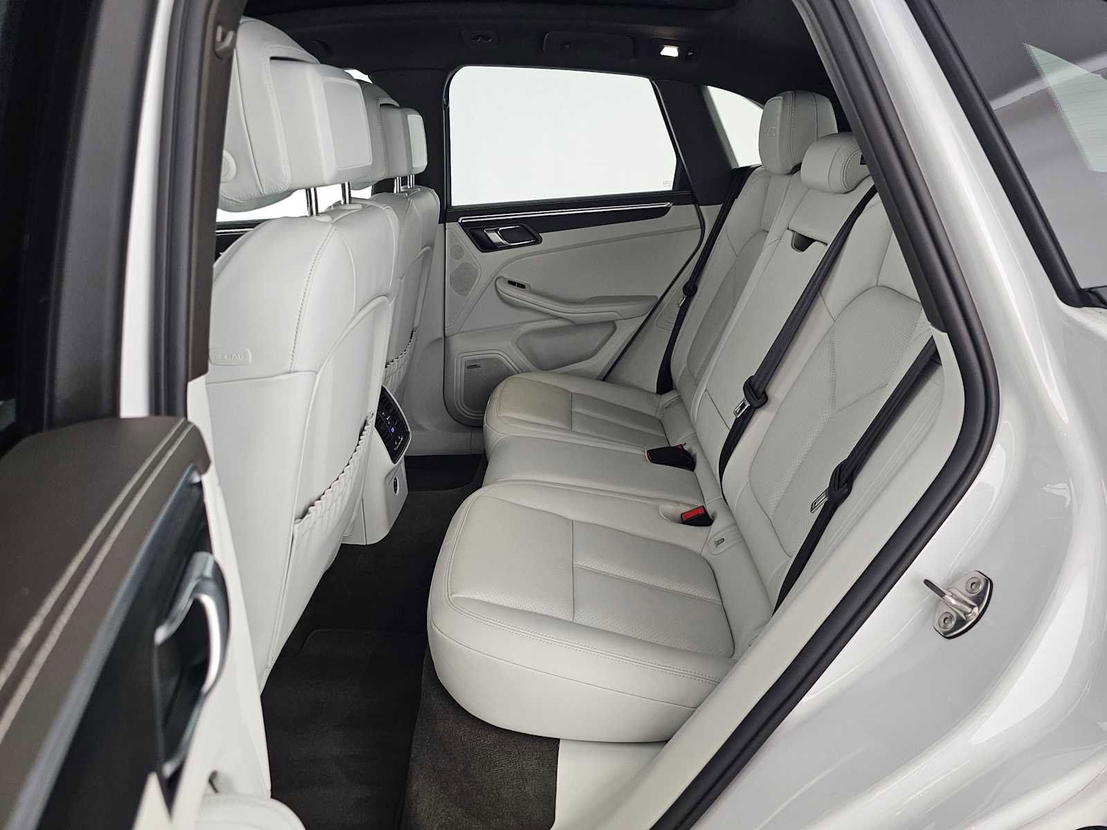 Used 2021 Porsche Macan GTS image 16