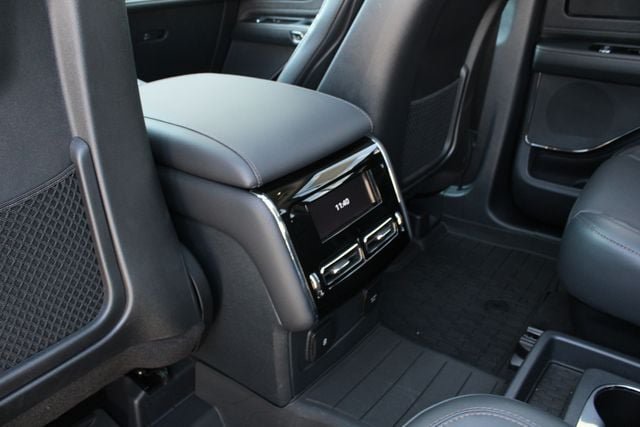 New 2026 Lincoln Aviator AWD image 22