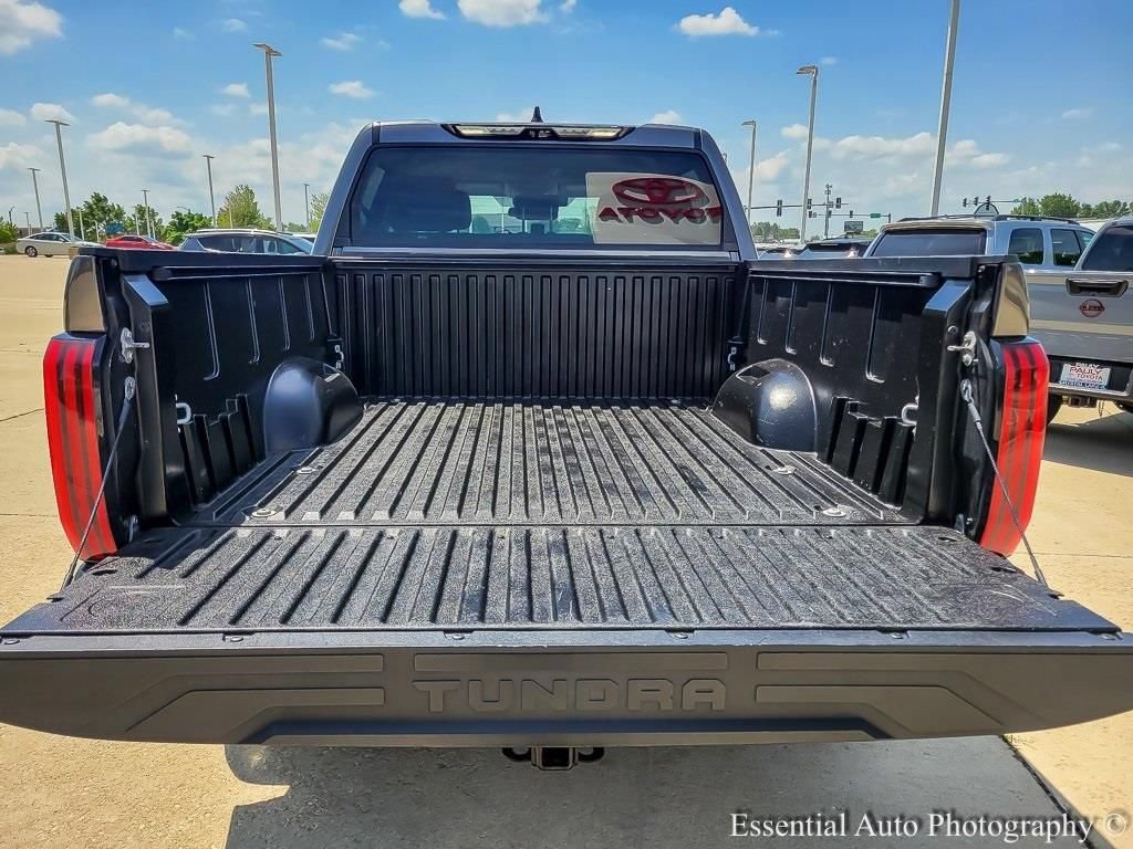 Used 2022 Toyota Tundra SR5 AWD/4WD image 18