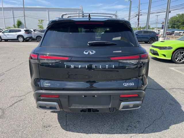 Used 2025 INFINITI QX60 Sensory w/ Vision Package AWD/4WD image 4