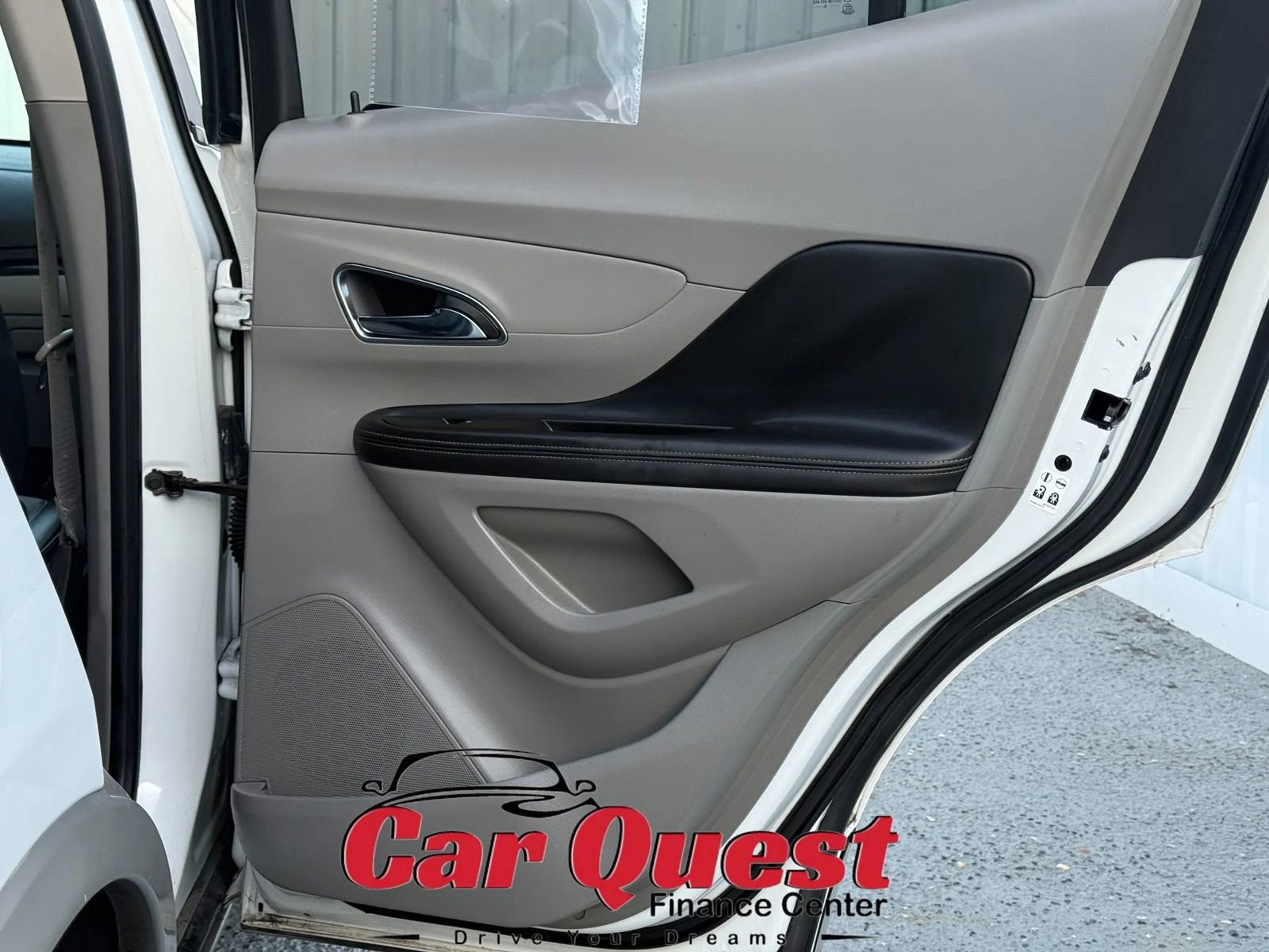 Used 2015 Buick Encore Convenience FWD image 15