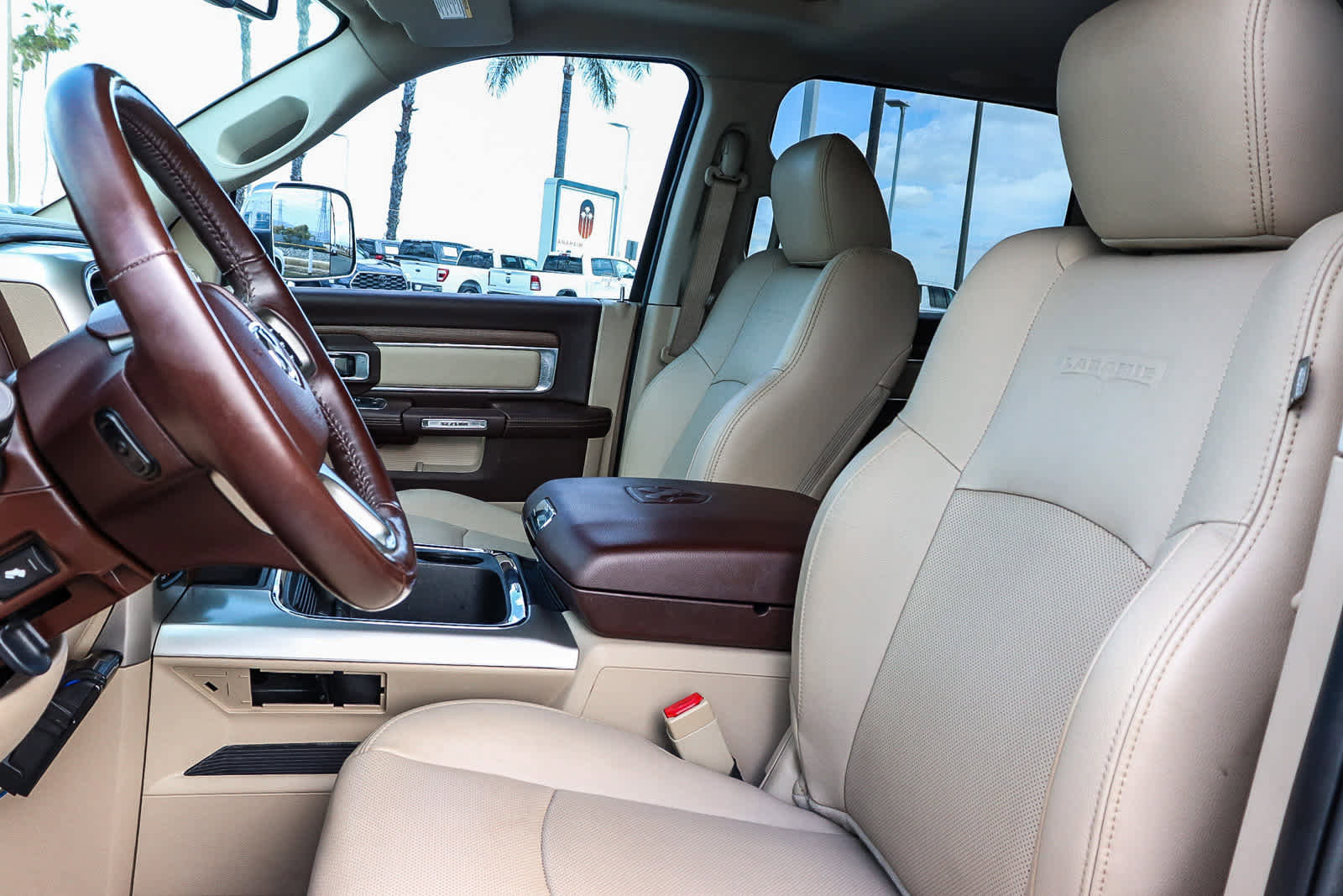 Used 2017 RAM 1500 Laramie w/ Convenience Group image 25