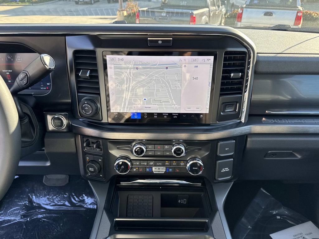 New 2026 Ford F250 Lariat w/ Black Appearance Package AWD/4WD image 9