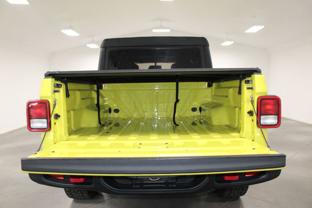 Used 2023 Jeep Gladiator Rubicon AWD/4WD image 9