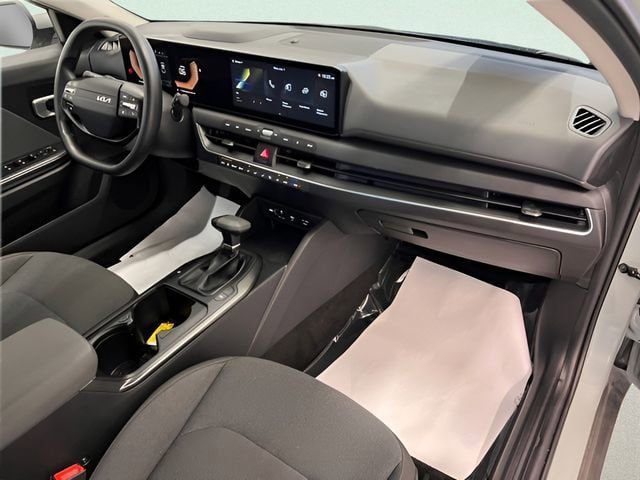 Used 2025 Kia K4 FWD image 9