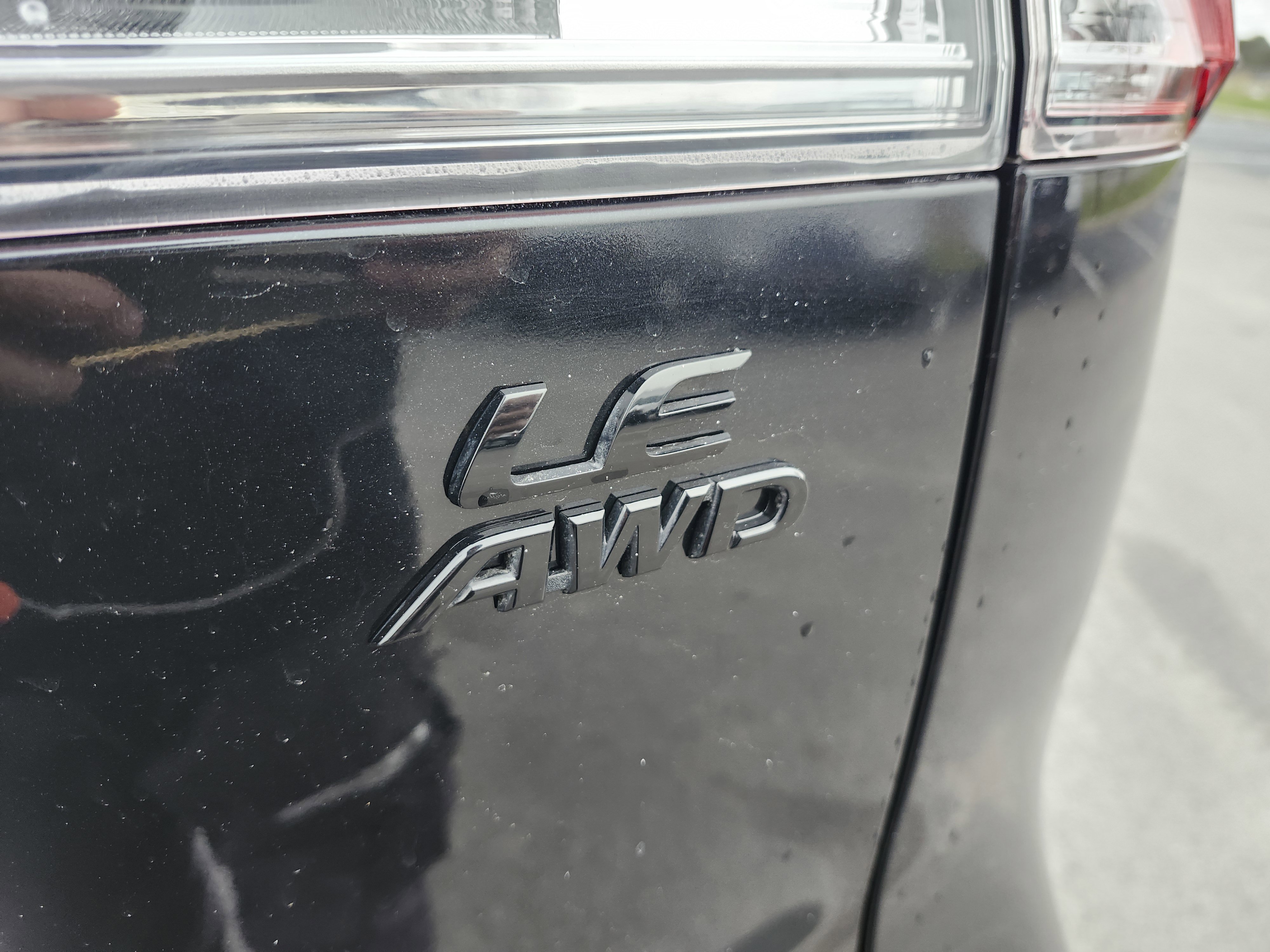 Used 2023 Toyota Corolla Cross LE w/ Black Badges Package (TMS) AWD/4WD image 21