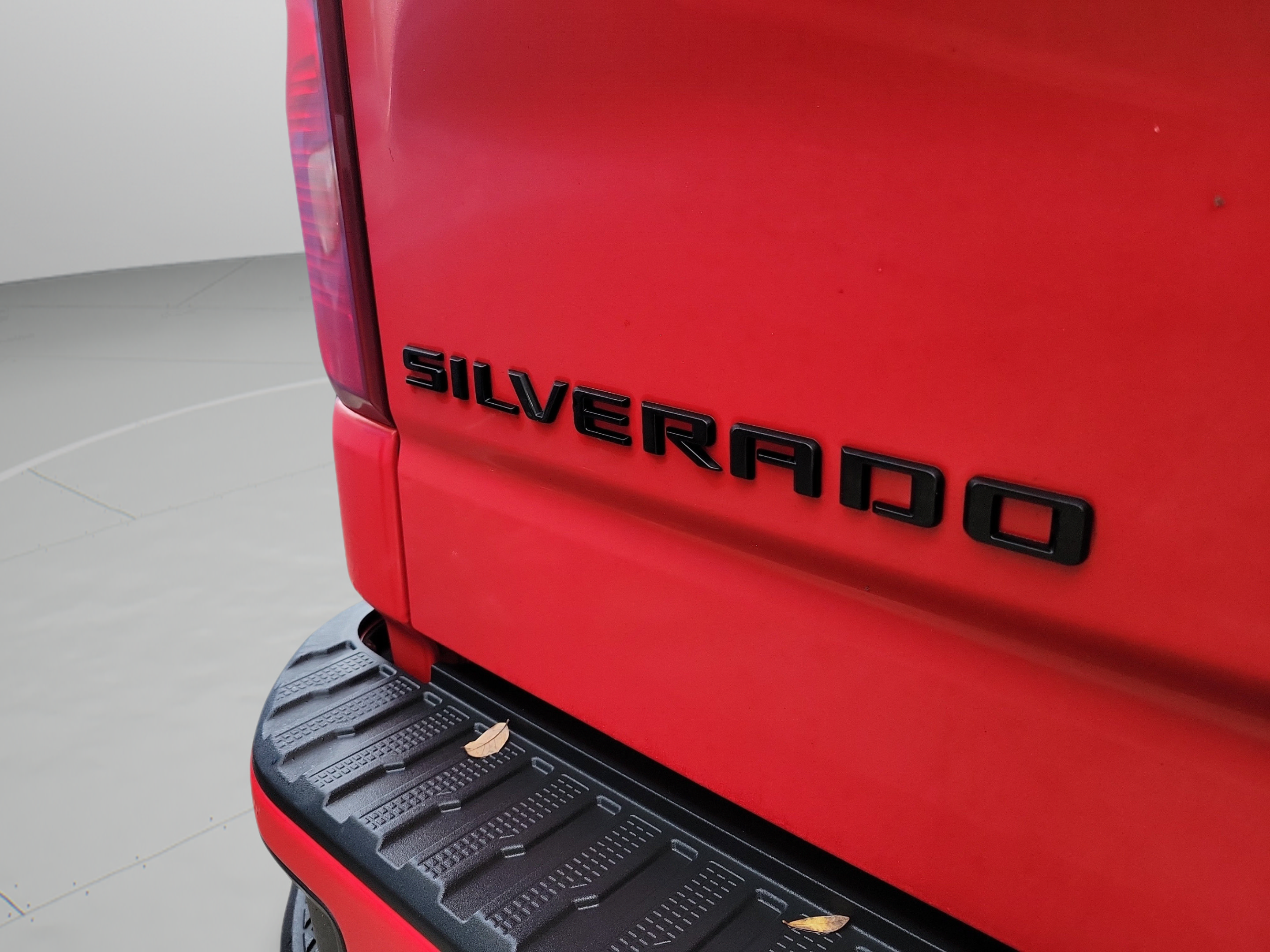 Used 2024 Chevrolet Silverado 1500 Custom w/ Turbomax Blackout Package RWD image 30