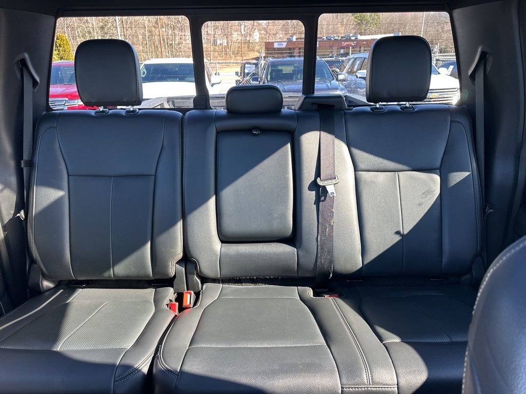 Used 2022 Ford F250 Lariat w/ Black Appearance Package image 13