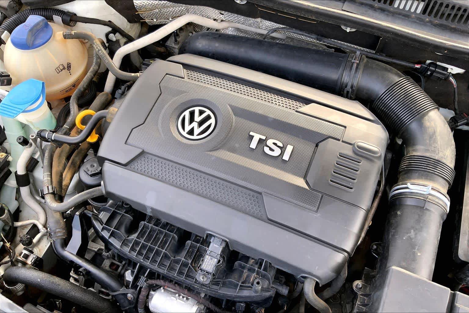 Used 2015 Volkswagen Jetta SE FWD image 31
