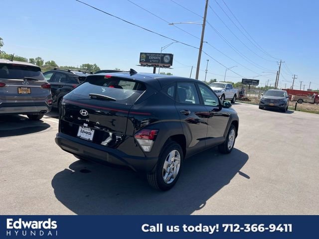 New 2025 Hyundai Kona SE image 5