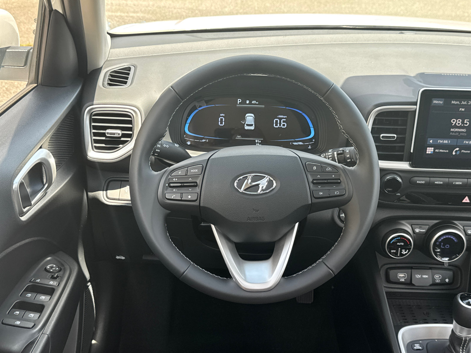 New 2026 Hyundai Venue SEL FWD image 24