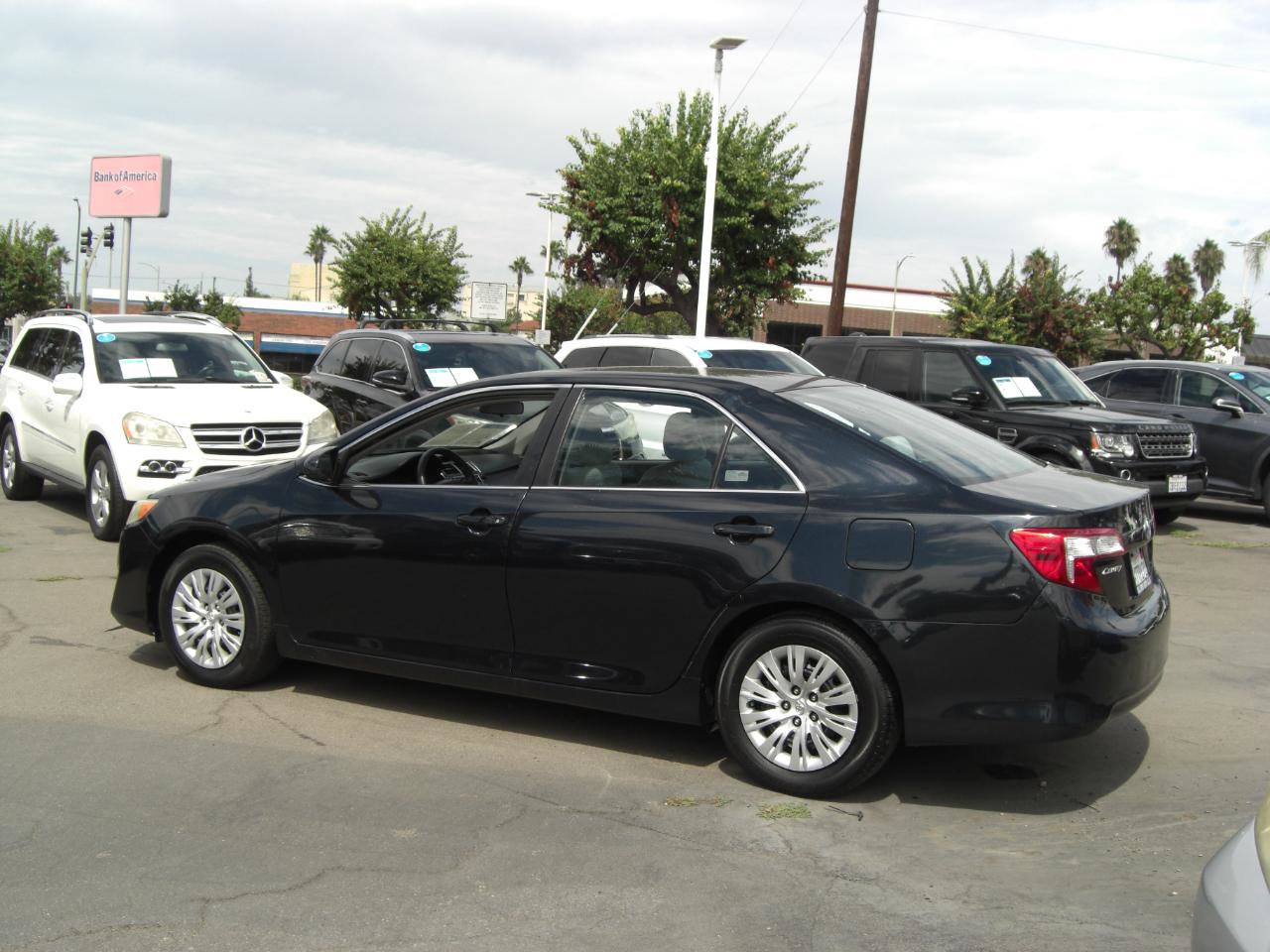 Used 2012 Toyota Camry L FWD image 13