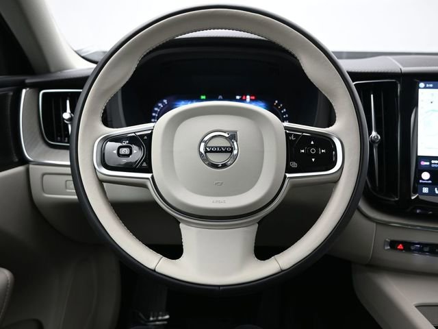 Used 2023 Volvo XC60 B5 Ultimate w/ Protection Package Premier FWD image 25