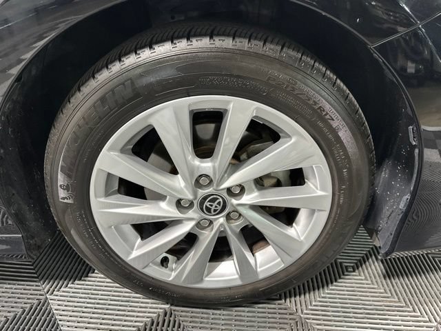 Used 2021 Toyota Camry LE w/ Carpet Mat Package (TMS) FWD image 29