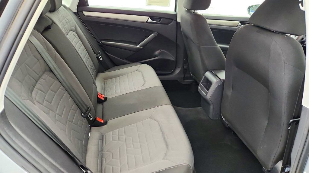 Used 2021 Volkswagen Passat 2.0T S image 22