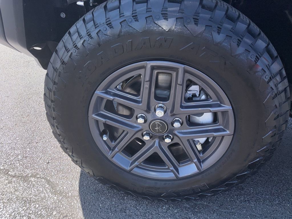 Used 2025 Jeep Wrangler Sport S image 33