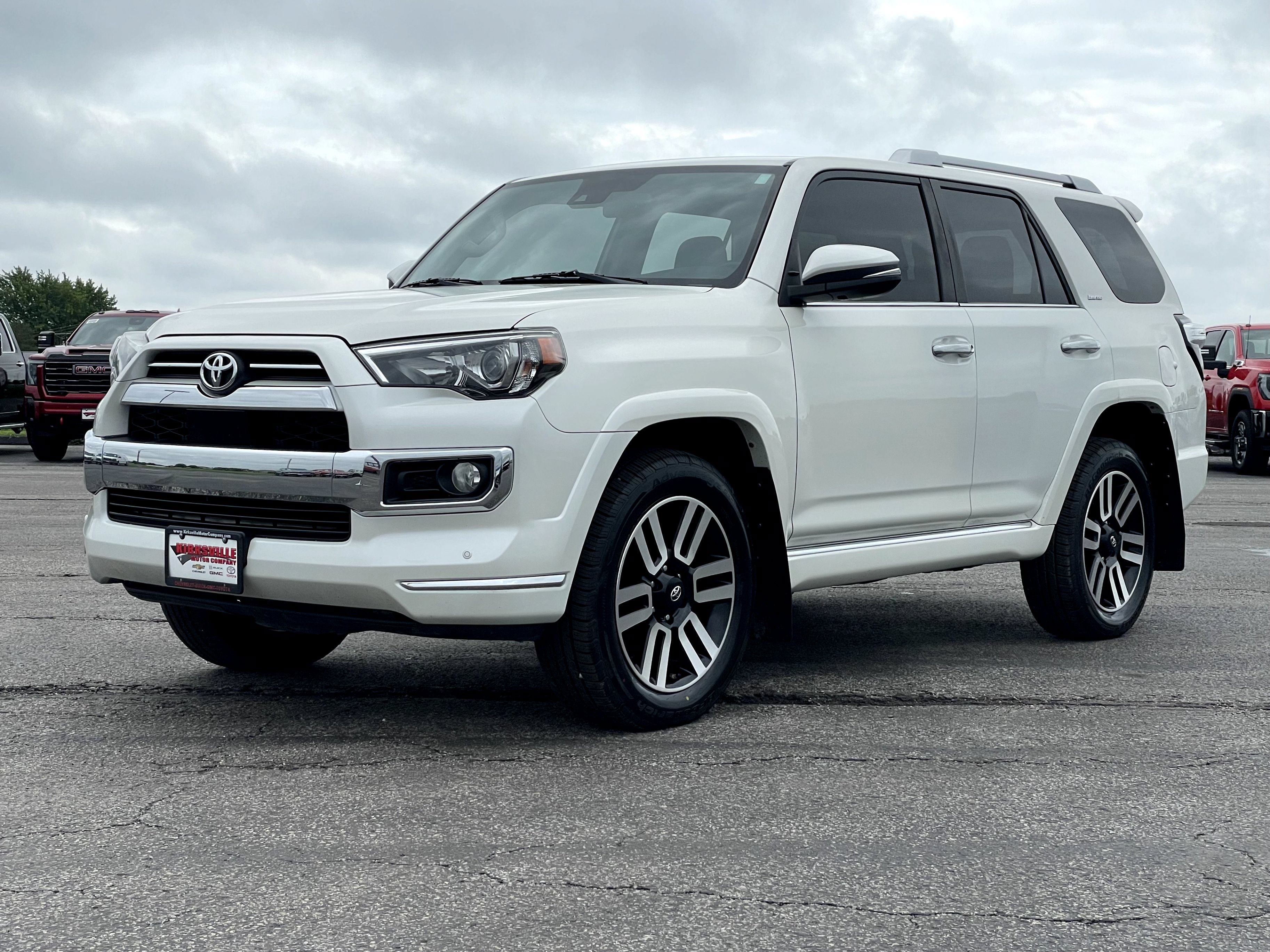 Used 2020 Toyota 4Runner Limited AWD/4WD image 8