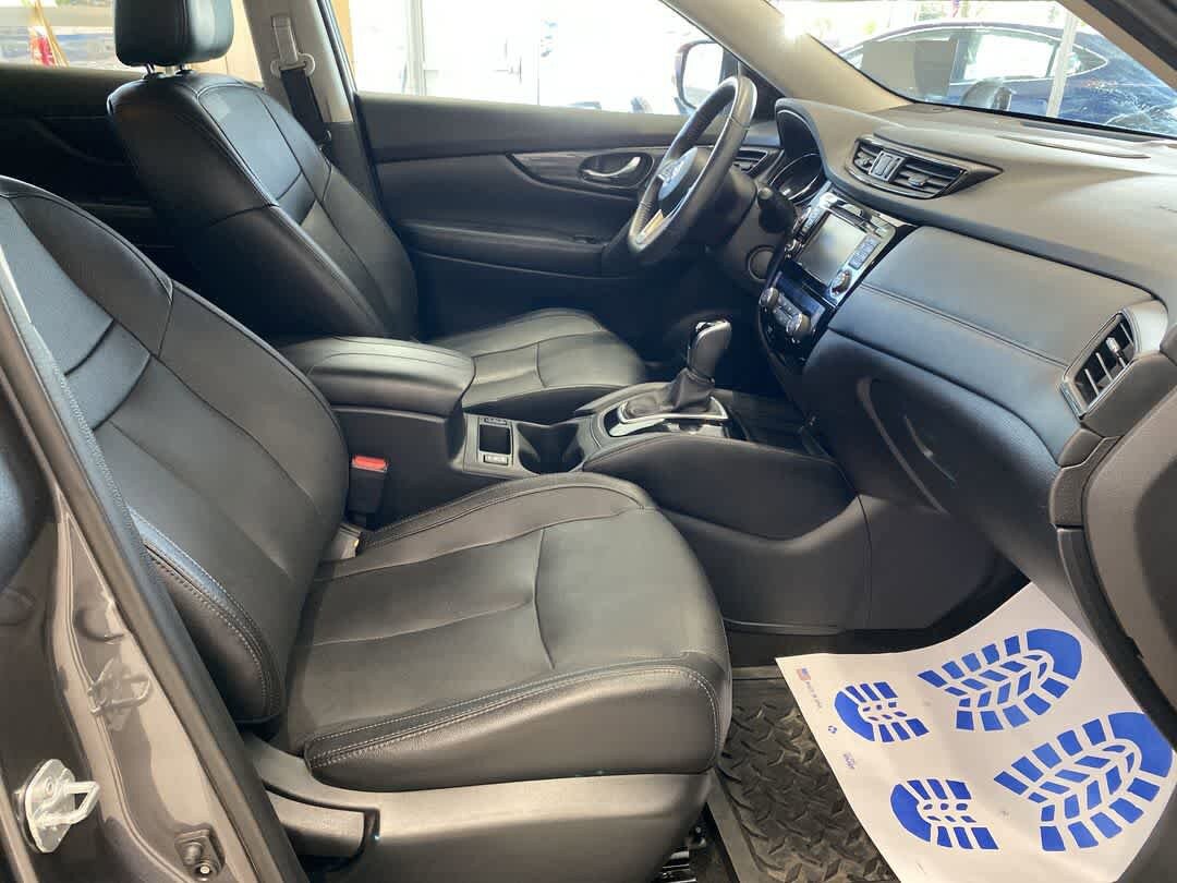 Used 2017 Nissan Rogue SL AWD/4WD image 35