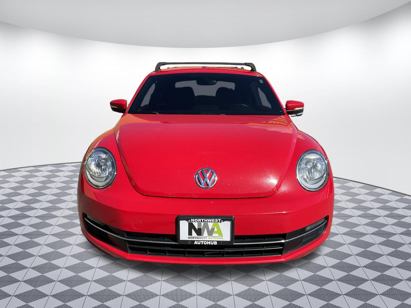 Used 2013 Volkswagen Beetle TDI image 5