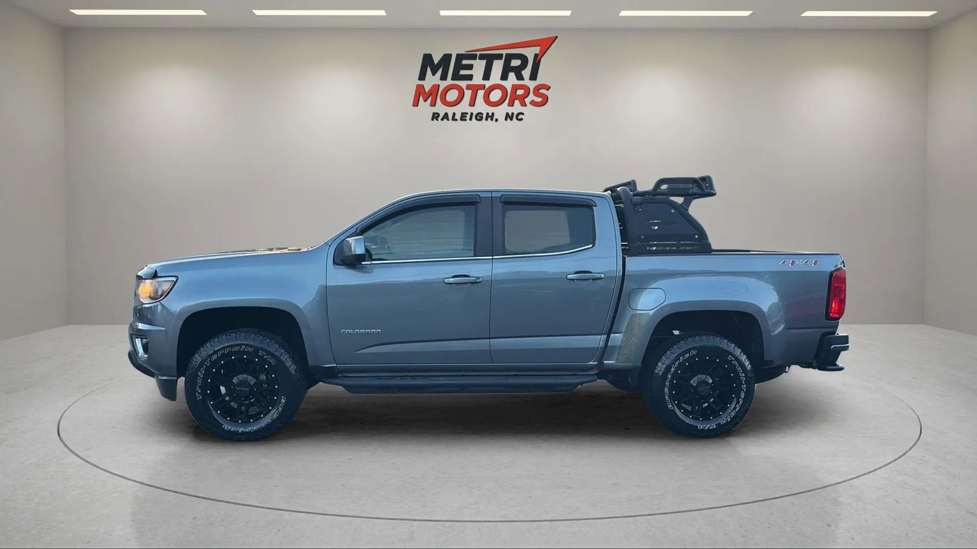 Used 2018 Chevrolet Colorado LT AWD/4WD image 11