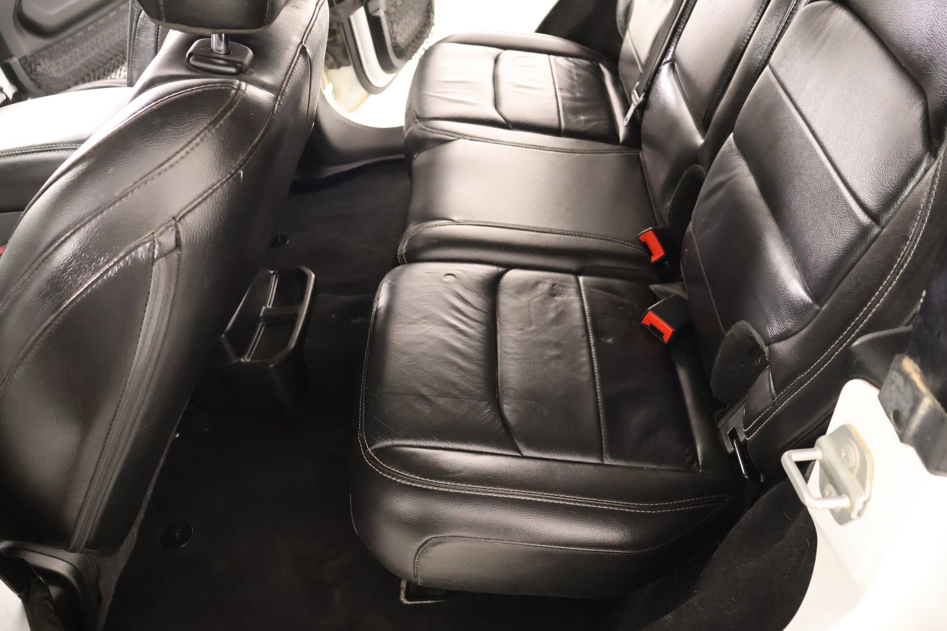 Used 2018 Jeep Wrangler Unlimited Sahara AWD/4WD image 13