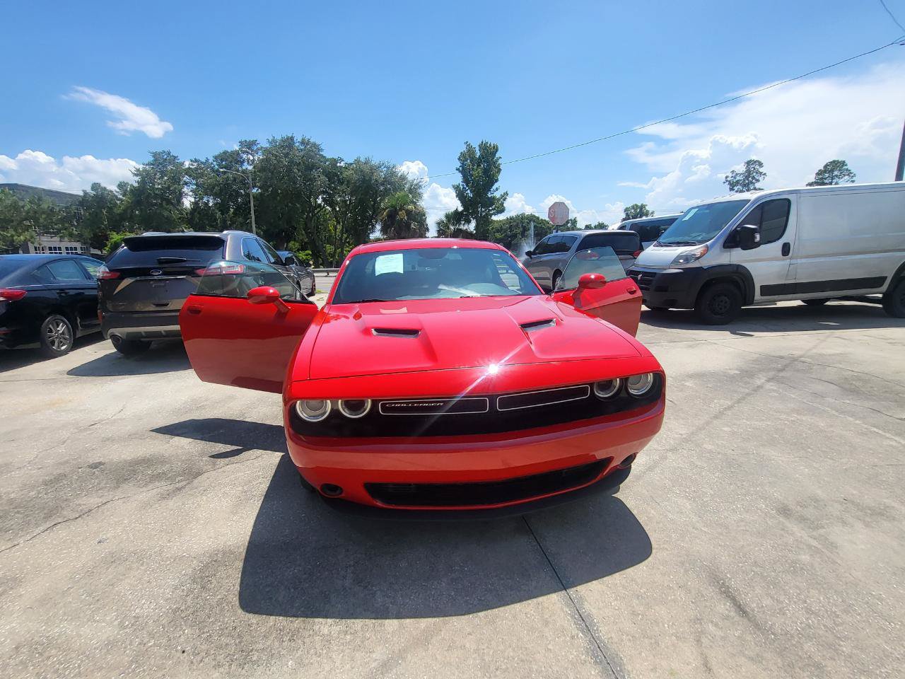 Used 2020 Dodge Challenger SXT RWD image 41