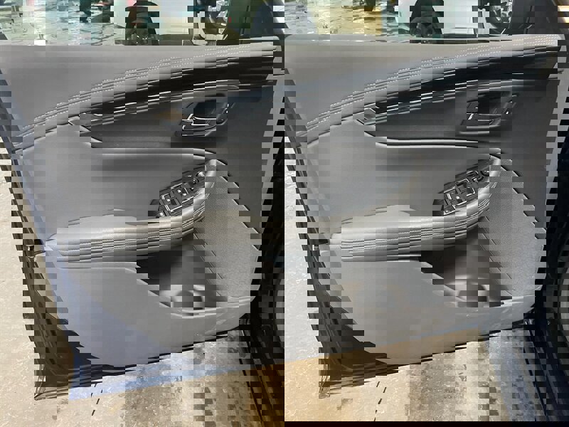 Used 2019 Chevrolet Impala LS FWD image 18