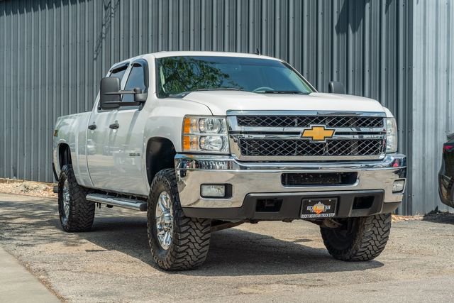 Used 2014 Chevrolet Silverado 2500 LT w/ Interior Plus Package AWD/4WD image 8