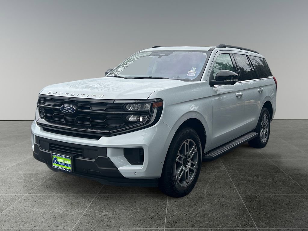 Used 2025 Ford Expedition Active AWD/4WD image 4