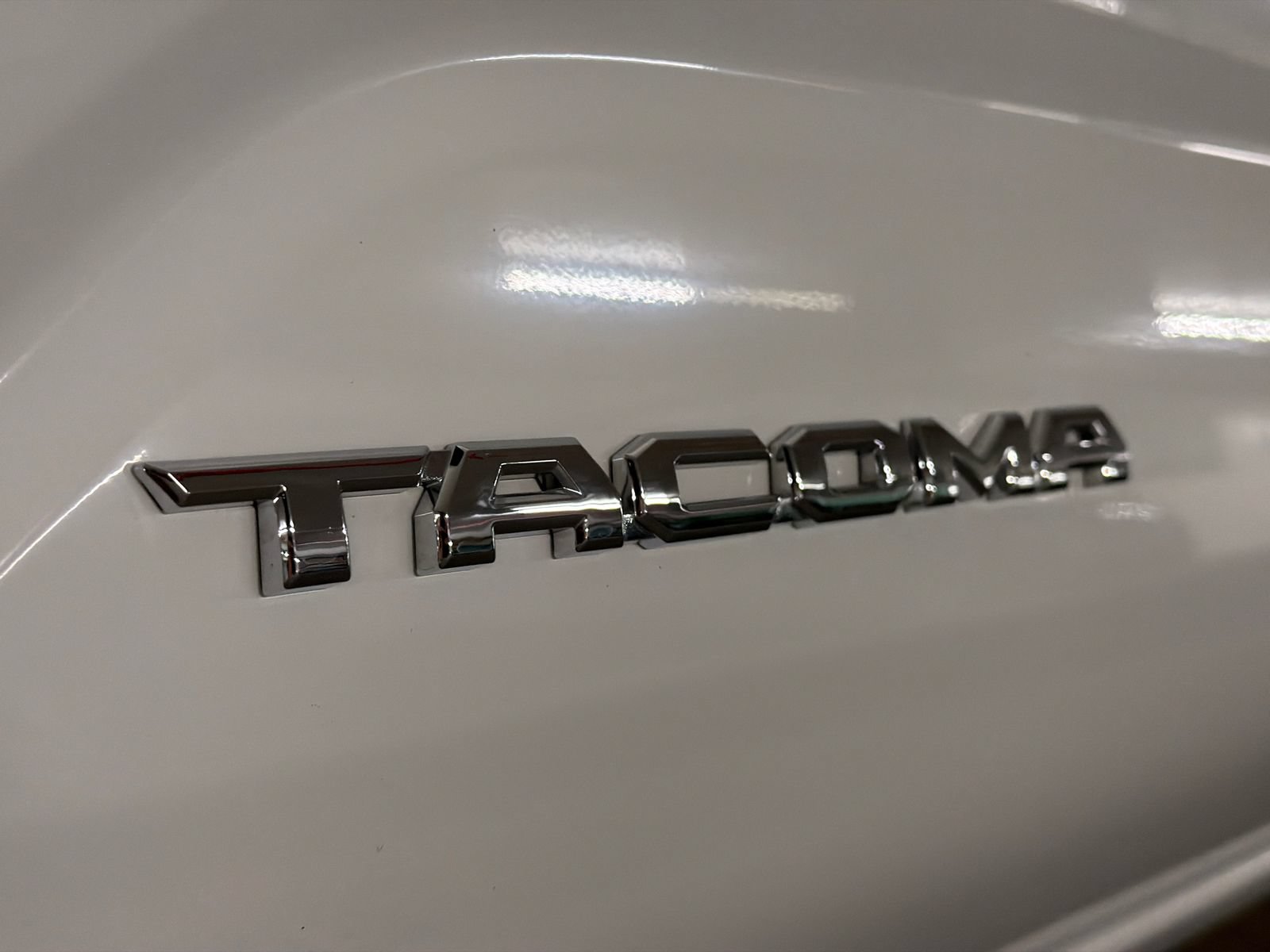 Used 2026 Toyota Tacoma SR5 AWD/4WD image 13