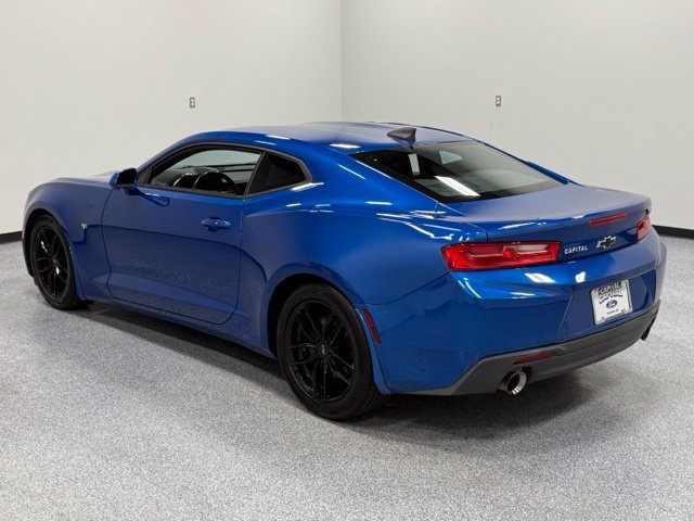 Used 2018 Chevrolet Camaro LT w/ Technology Package RWD image 10