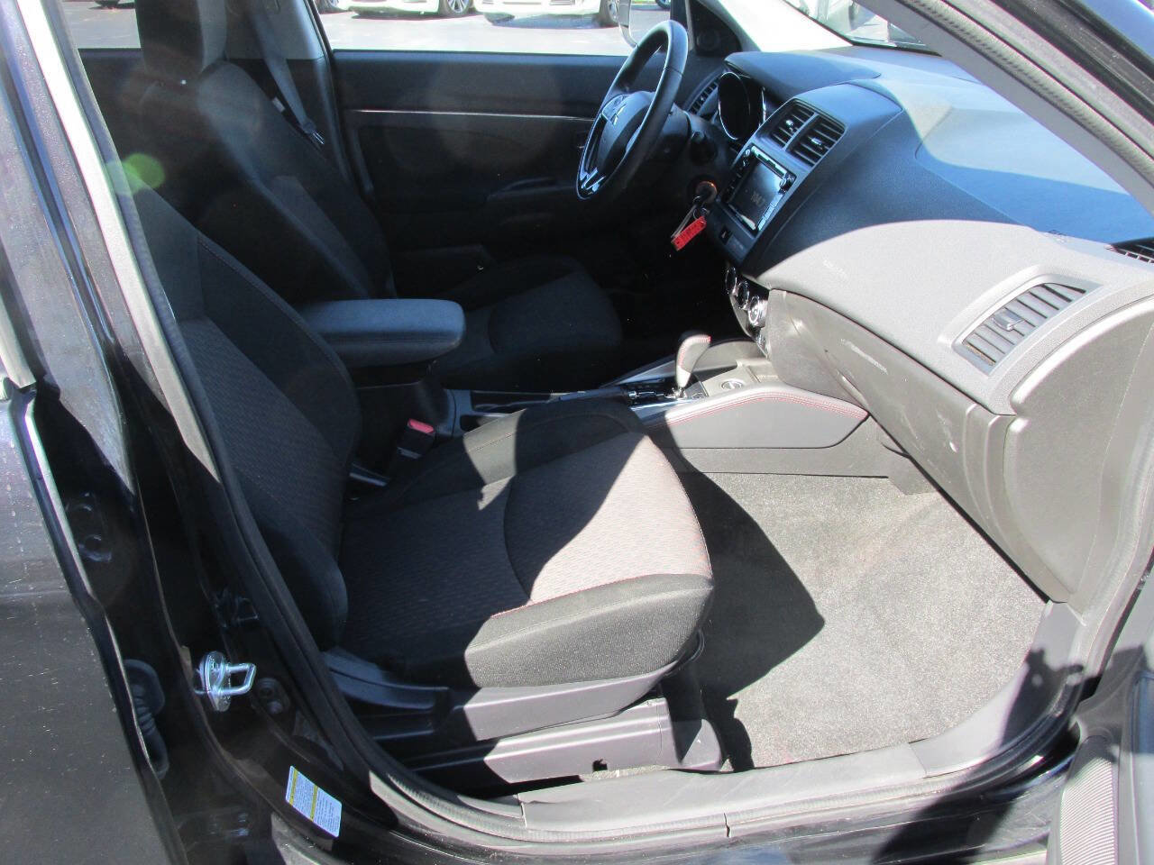 Used 2018 Mitsubishi Outlander Sport ES image 20