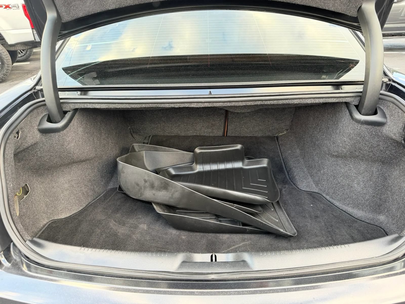 Used 2014 Chrysler 300 SRT8 w/ Leather Interior Group RWD image 30
