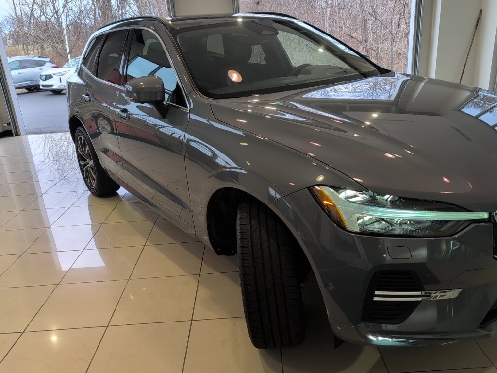 Used 2022 Volvo XC60 B5 Momentum w/ Advanced Package image 7
