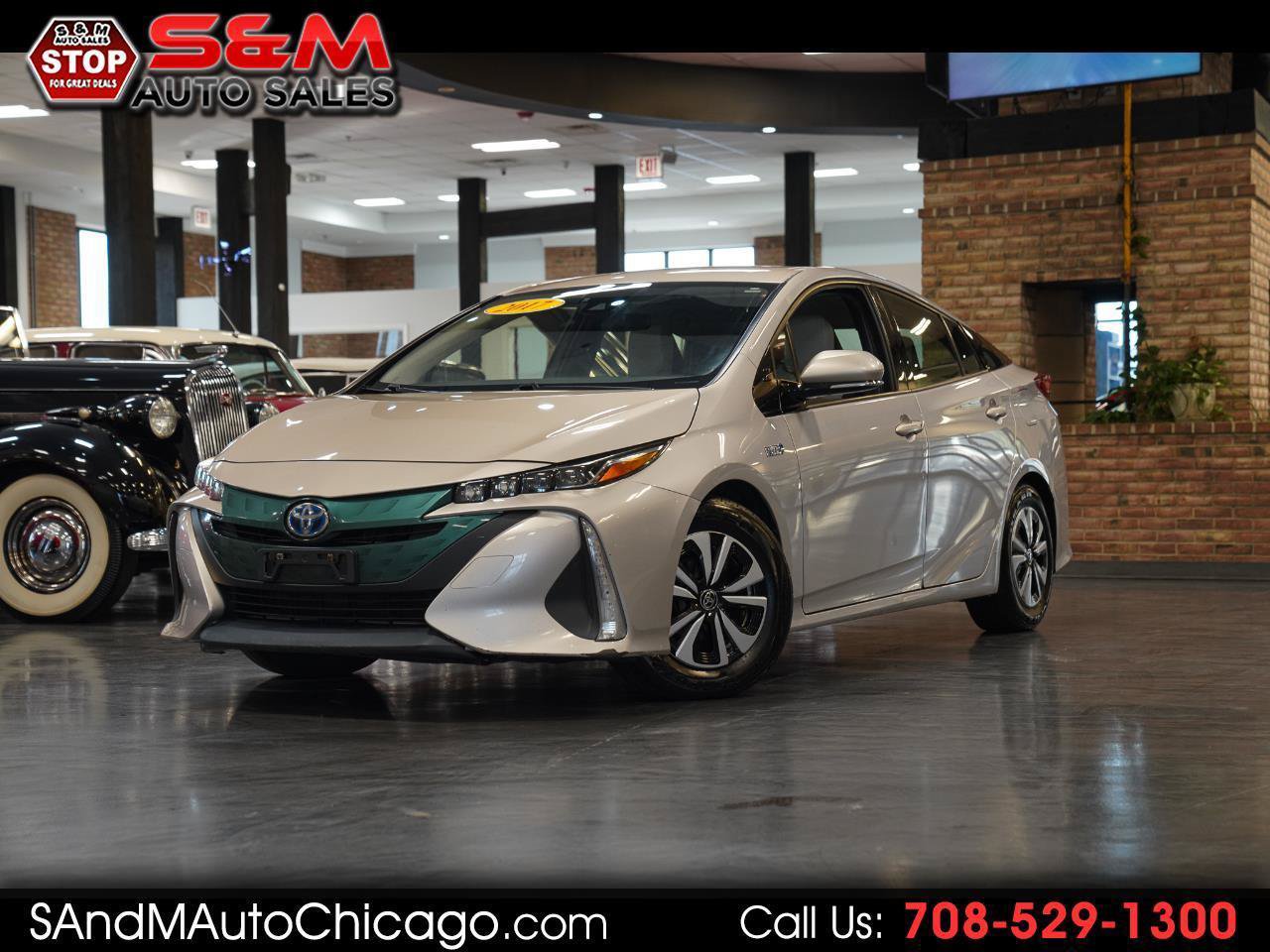 Used 2017 Toyota Prius Prime Premium w/ Carpet Mat Package FWD image 1
